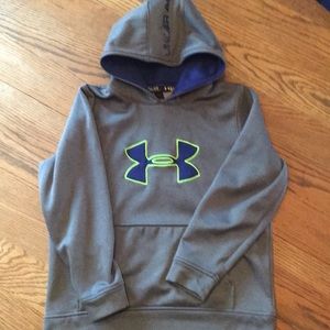 Youth Under Armour hooded sweatshirt